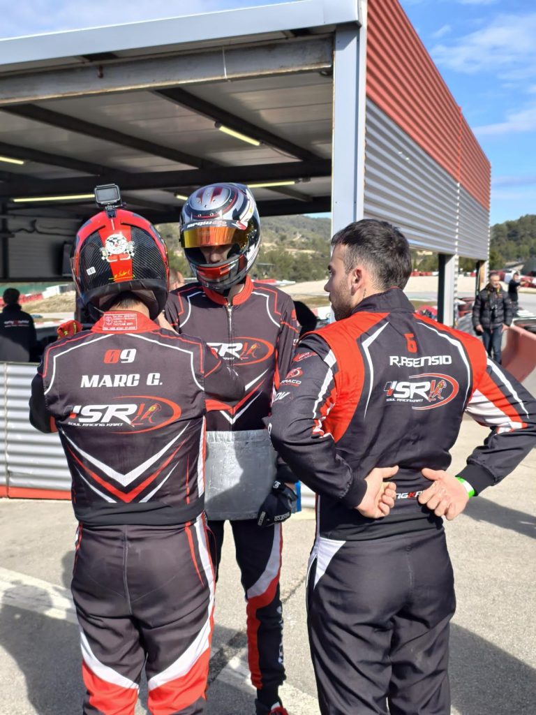 coaching-clases-karting-en-barcelona-768x1024 Clases de karting en Barcelona: cómo funcionan y qué aprenderás